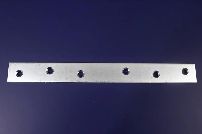 10-Inch Extra-Long Heavy-Duty Mending Plate 1