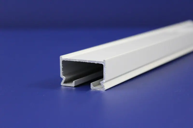 192-Inch Frost White Anodized Track – Model 8000 (Non-Heat-Treated) 1