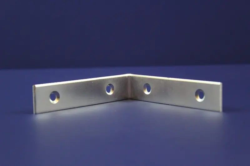 4-Inch By 4-Inch By 7/8-Inch Zinc-Coated Angle Bracket 1
