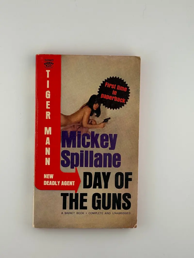 Day Of The Guns: A Mike Hammer Thriller By Mickey Spillane 1