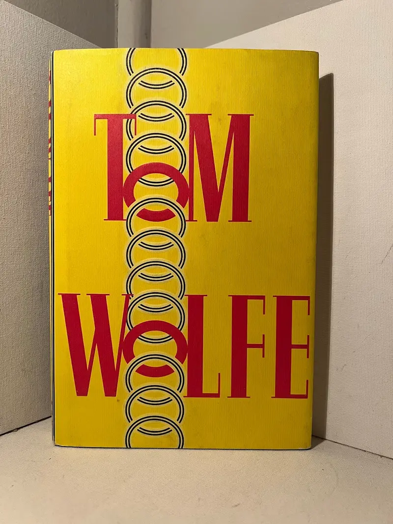 Hooking Up: Essays And Fiction On Modern Culture By Tom Wolfe 1