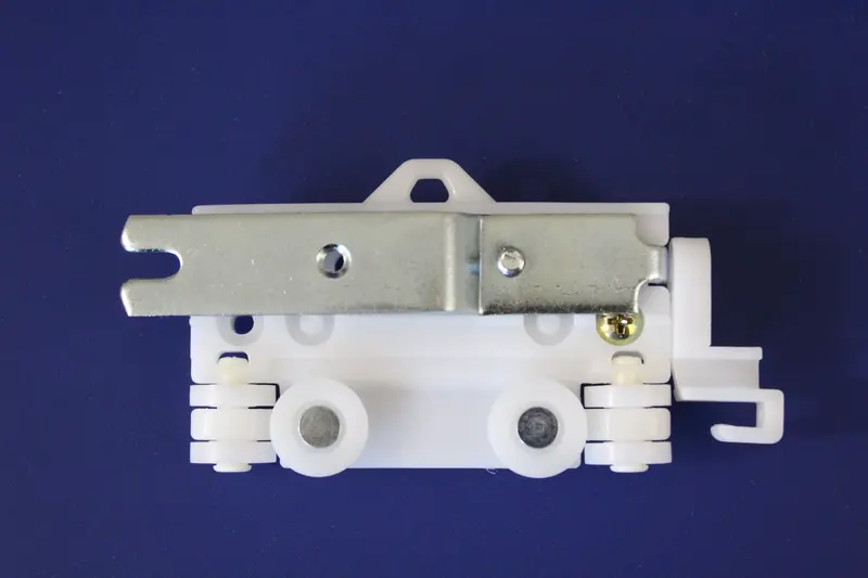 Left-Side 8-Wheel Ripplefold Master Carrier 1