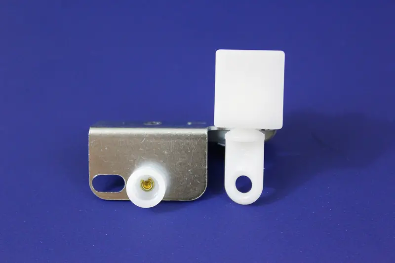 Left-Swing Return Plate For Sliding Door Systems 1
