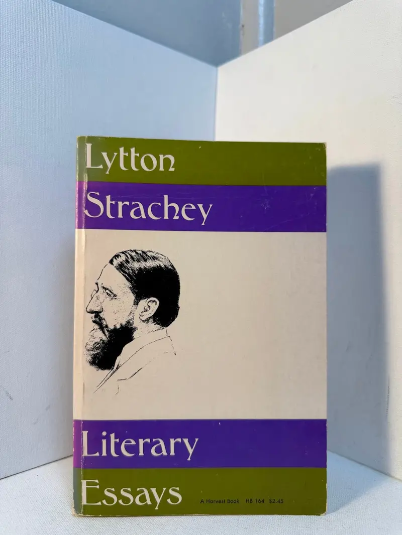 Literary Essays: Critical Writings By Lytton Strachey 1