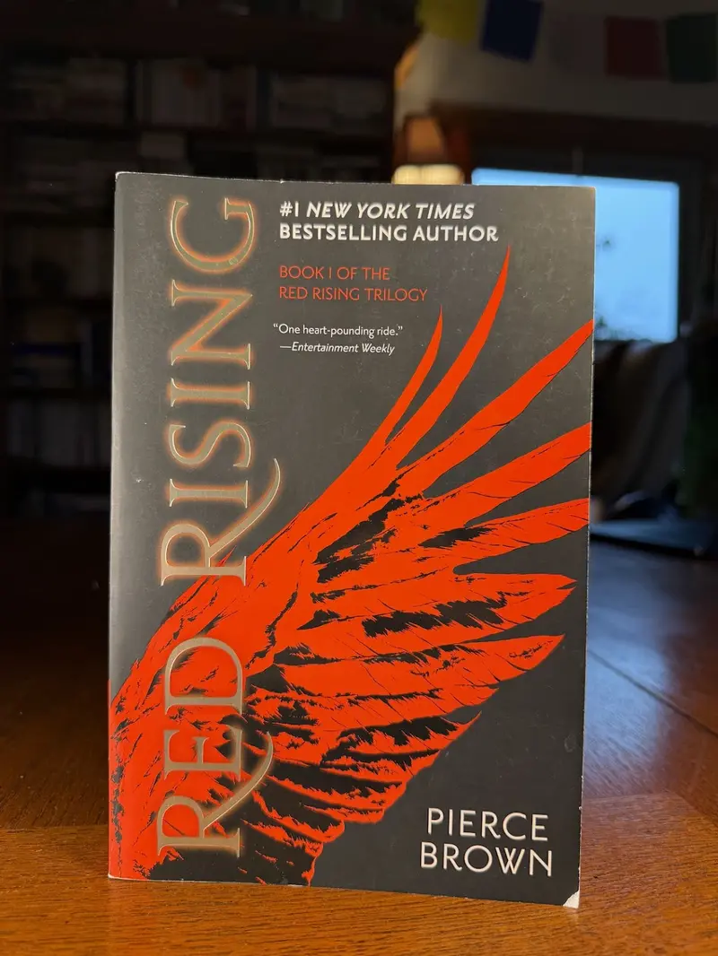 Red Rising: A Dystopian Sci-Fi Saga By Pierce Brown 1