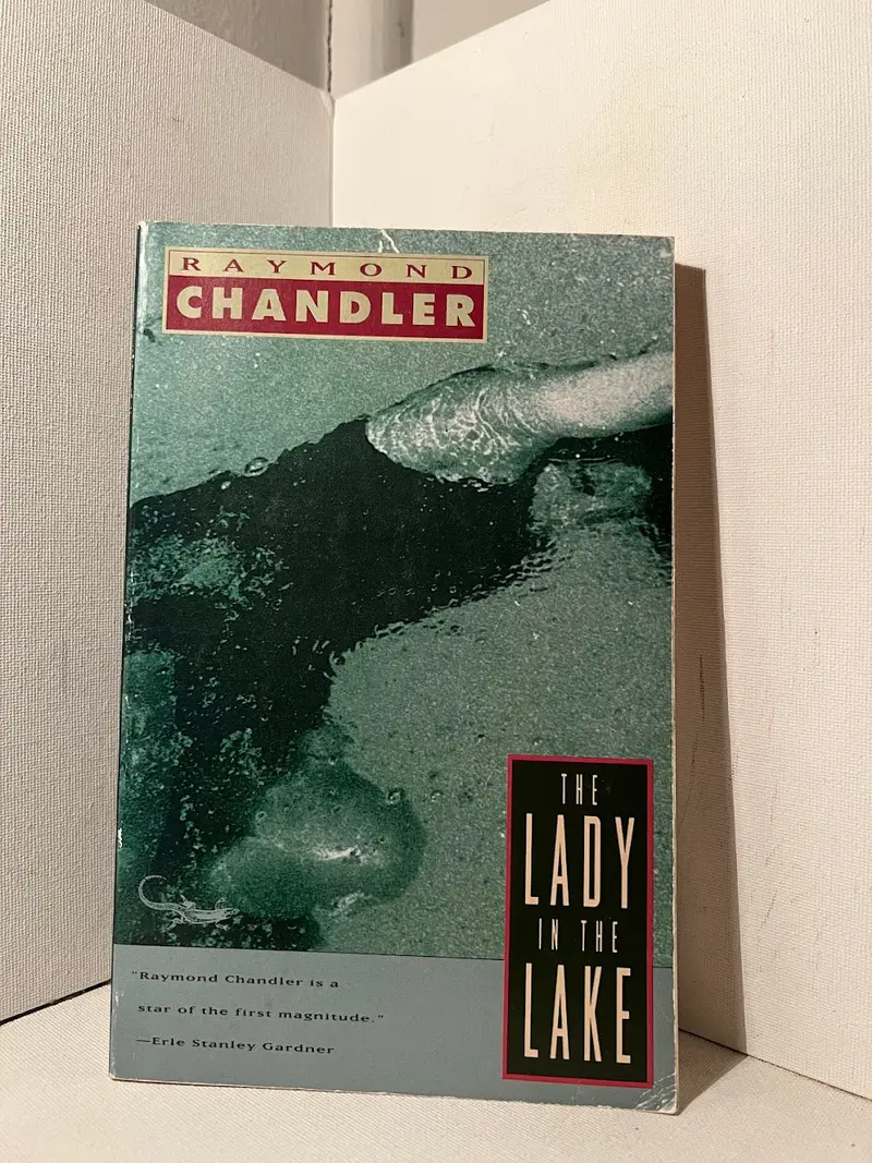 The Lady In The Lake: A Philip Marlowe Mystery By Raymond Chandler 1