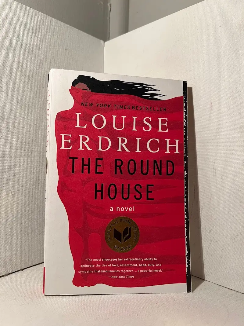 The Round House: A Literary Novel Of Justice And Identity By Louise Erdrich 1