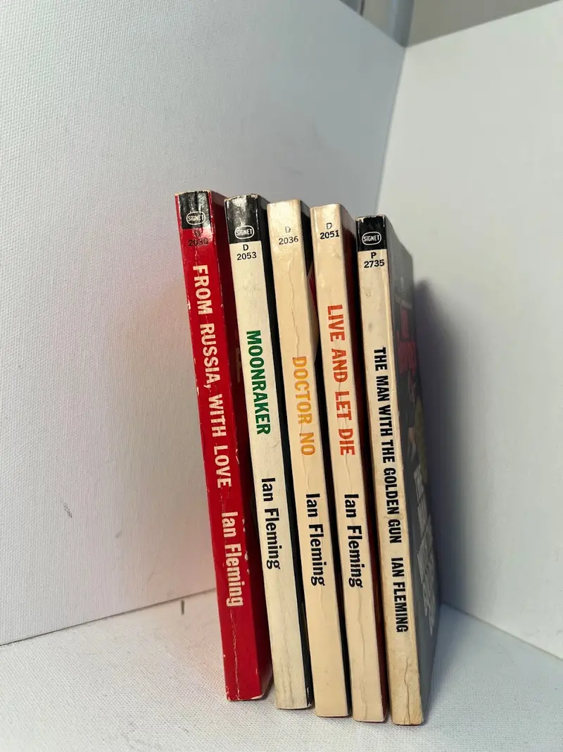 Vintage Ian Fleming James Bond Paperback Collection 1