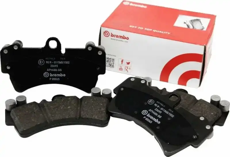 Brembo Front Ceramic Brake Pads For 2011–2014 Chrysler 200 Premium (Nao Oe Equivalent) 1
