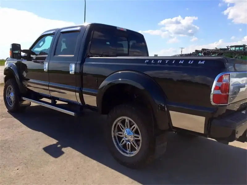 Ici Rocker Panel Molding – Oem-Style Trim For Enhanced Side Protection And Aesthetics 1